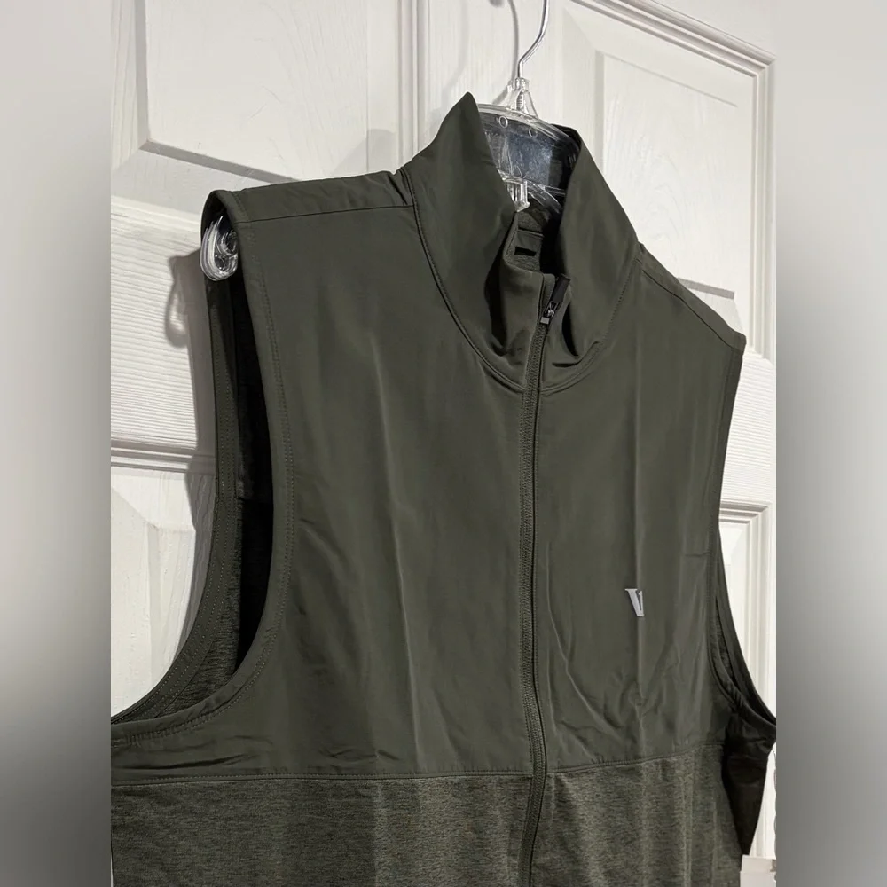 Vuori Men's Large Sunday Element Vest Kale Heather Green NWT Strecth Knit